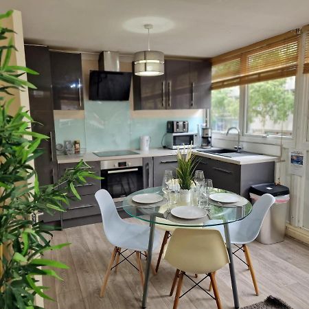 2 Bedrooms Flat In Great Location! Londra Dış mekan fotoğraf