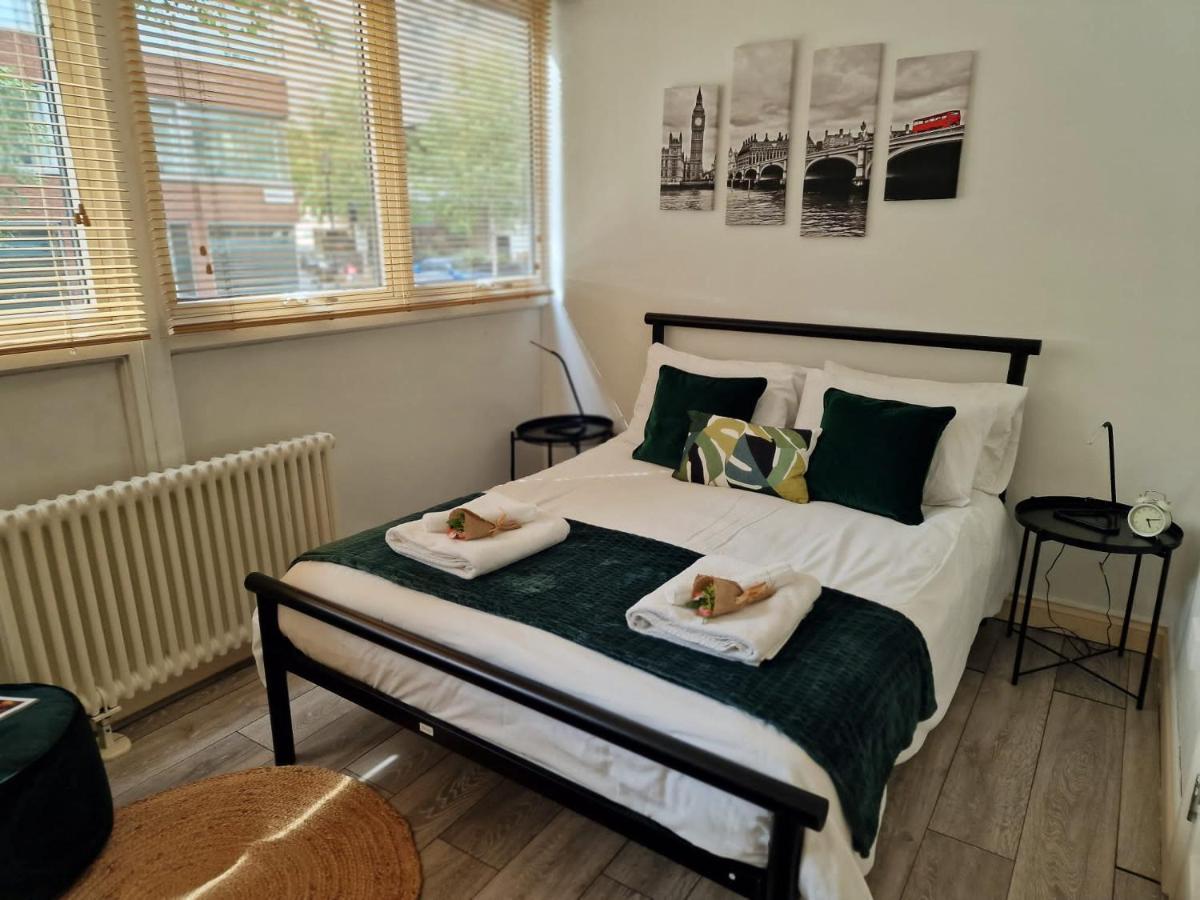 2 Bedrooms Flat In Great Location! Londra Dış mekan fotoğraf