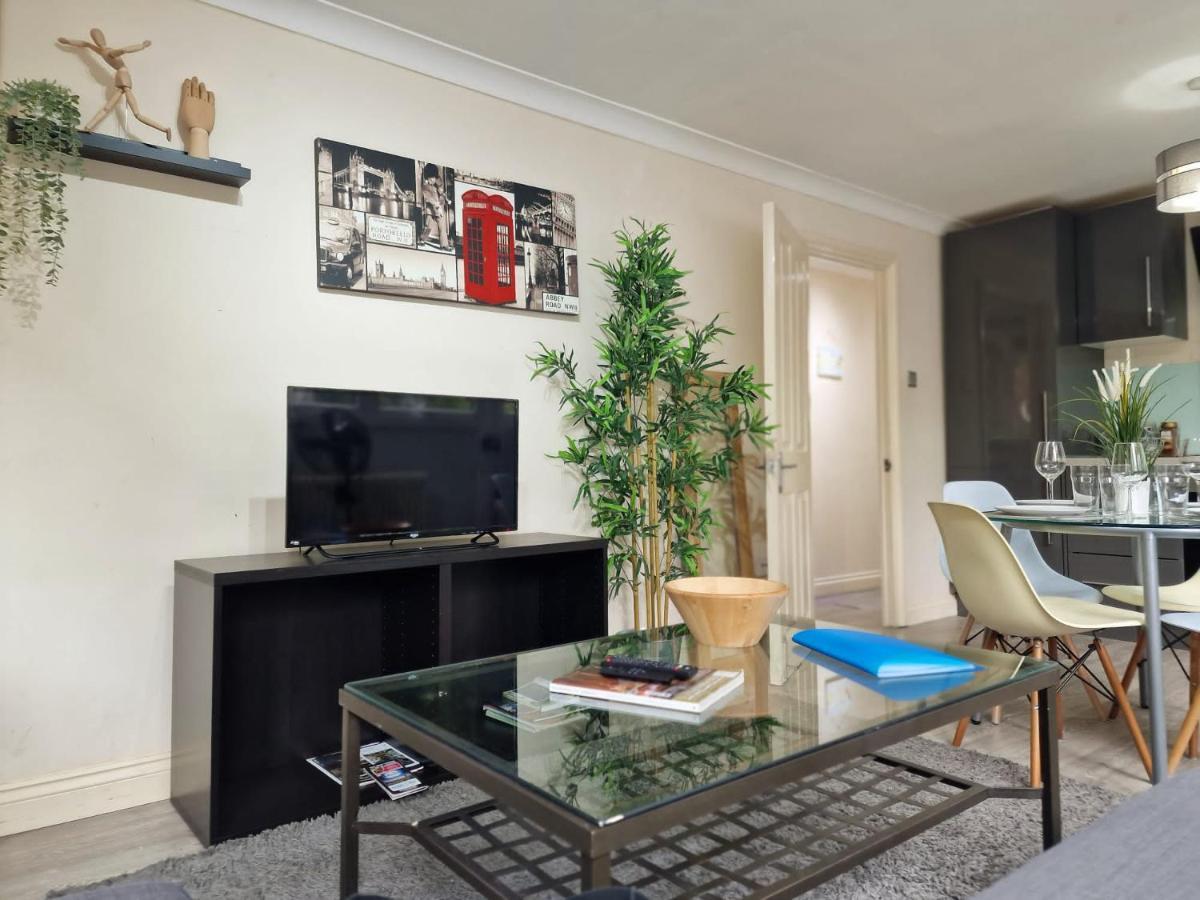 2 Bedrooms Flat In Great Location! Londra Dış mekan fotoğraf